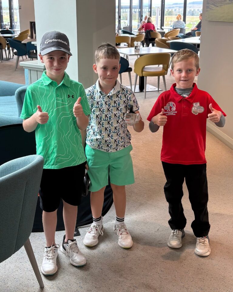 Instagram post from weewondersgolf_official. This post is in position 4.